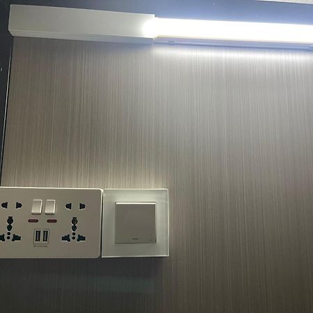 新加坡 梅多斯胶囊旅馆酒店 外观 照片